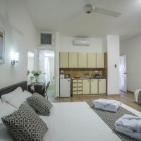 constantiana beach hotel apts