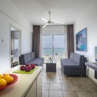 constantiana beach hotel apts