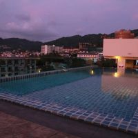 hemingway's silk hotel