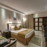 palm beach hotel dubai
