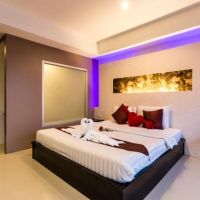 7q patong beach hotel