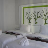 the silk hill hotel