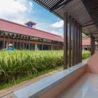 naina resort & spa