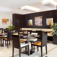 holiday inn express safa park