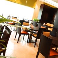 holiday inn express safa park