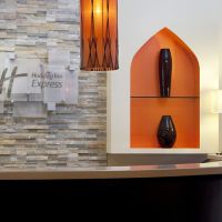 holiday inn express safa park