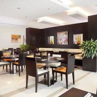 holiday inn express safa park