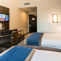 holiday inn express dubai jumeirah