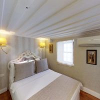 1207 boutique hotel