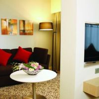 novotel suite dubai mall of the emirates