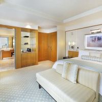 the ritz-carlton dubai international financial centre