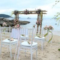 sunsuri phuket nai harn beach