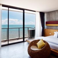 the now hotel
