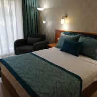 green forest holiday village