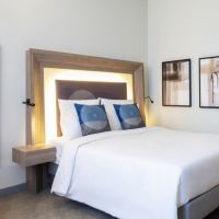 novotel bur dubai.