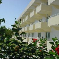 zoes hotel