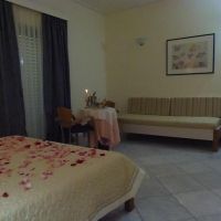 yakinthos hotel chania