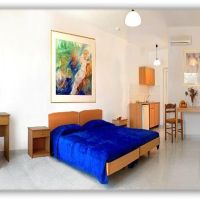 zoes hotel