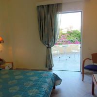 yakinthos hotel chania