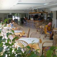 zoes hotel