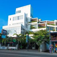 refresh hotel hikkaduwa
