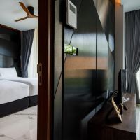 glam habitat hotel