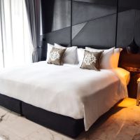 glam habitat hotel