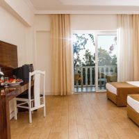 senza the garden beach club hv-1