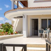 larnaca golden beach apts