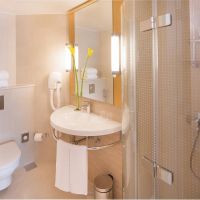 ibis one central