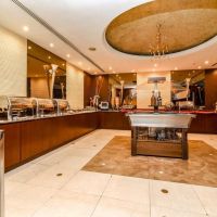 landmark summit hotel