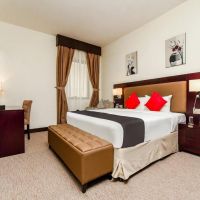 landmark summit hotel