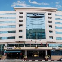 landmark summit hotel