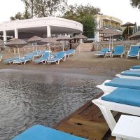 breeze beach hotel
