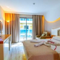 breeze beach hotel