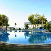 breeze beach hotel