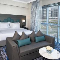edge creekside hotel