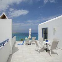 louis nausicaa beach