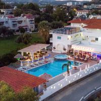 tinas plus apartments