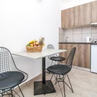 hillside studios & apartments