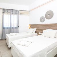hillside studios & apartments