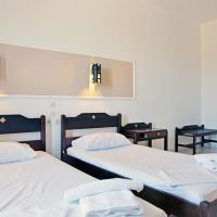 hillside studios & apartments
