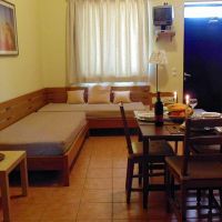 paraktio beach apartments