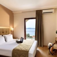 akrathos beach hotel