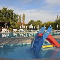 kassandra family apt hotel