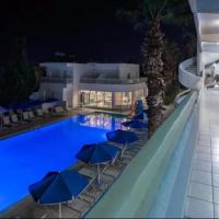 paleos family apartments