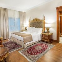 holiday inn bur dubai - embassy district.