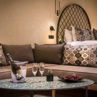petousis hotel & suites