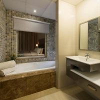 pearl hotel & spa