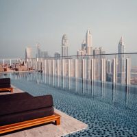 taj jumeirah lakes towers